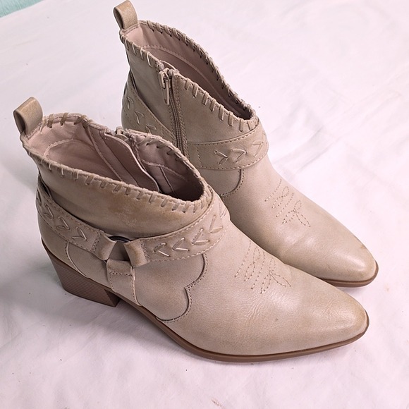 Frye and Co Shoes - Frye and Co Palma Ankle Boots Women 7.5 Beige Western Boho Cowgirl Festival